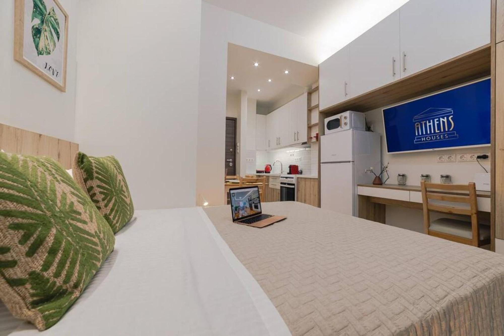 Small And Cozy Studio Athens Exterior photo